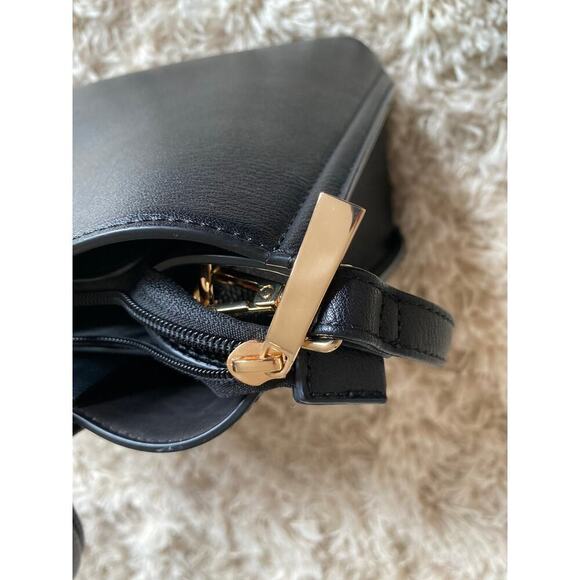 Luella Grey London Structured Tote Modern Gold Accent Old Money Quiet Luxury - Picture 9 of 11